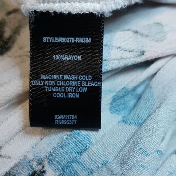 Sanctuary Floral Blouse  - Picture 6 of 6